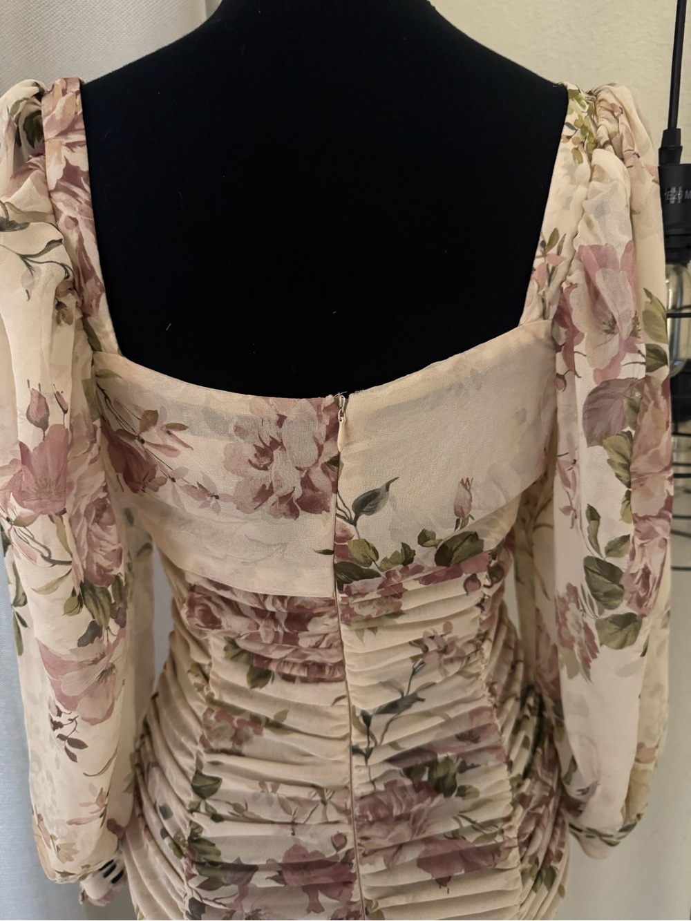 Zara Floral Ruched Mini Dress Cream Pink Puff Sleeve Bodycon Size Small - Picture 8 of 9